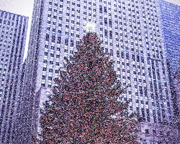 Take a Selfie with the Rockefeller Christmas Tree